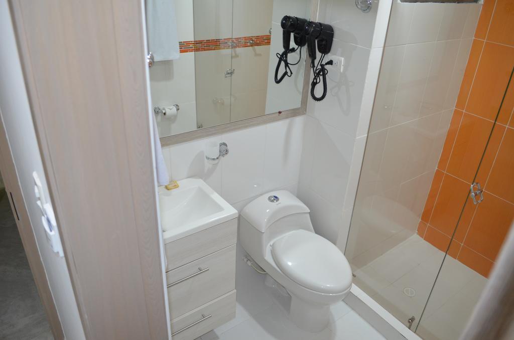 Hotel Arthur Brich Cúcuta Kültér fotó
