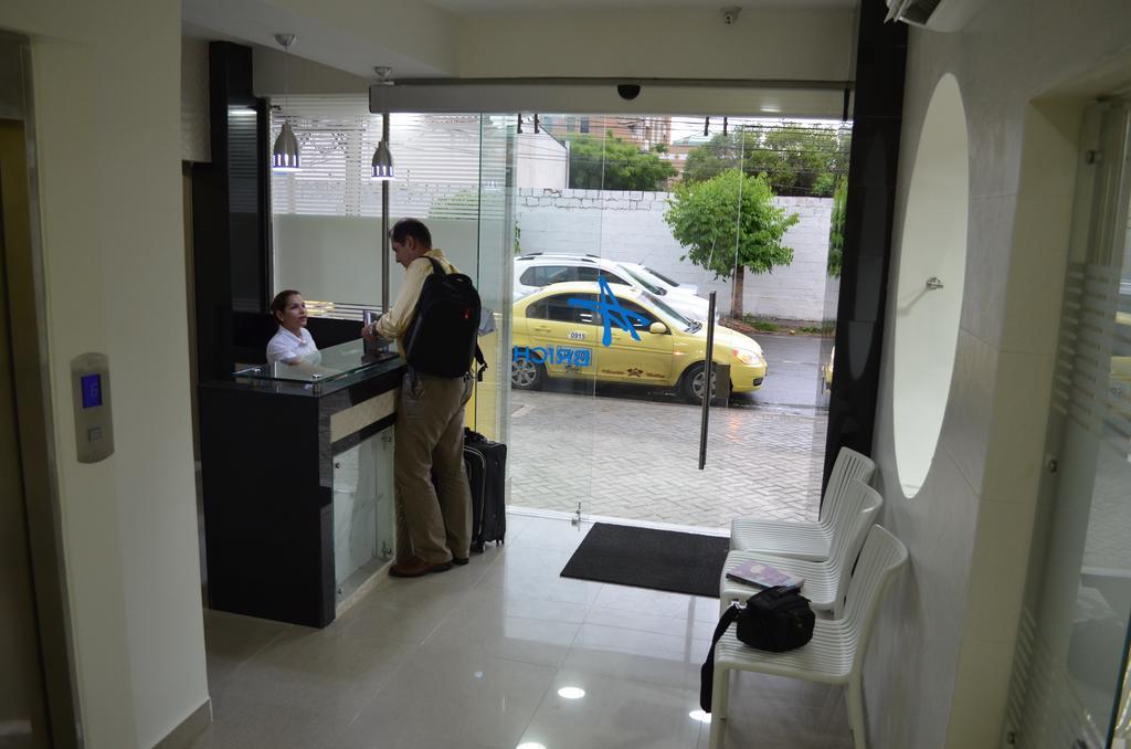 Hotel Arthur Brich Cúcuta Kültér fotó
